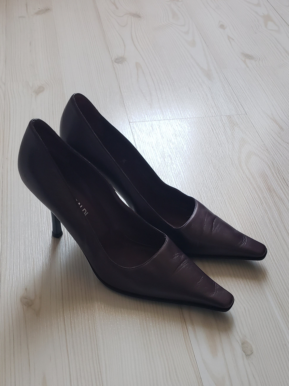 Lella Baldi Burgundy Leather Pointed-Toe Pumps Italy Size 39 EU 8.5 US